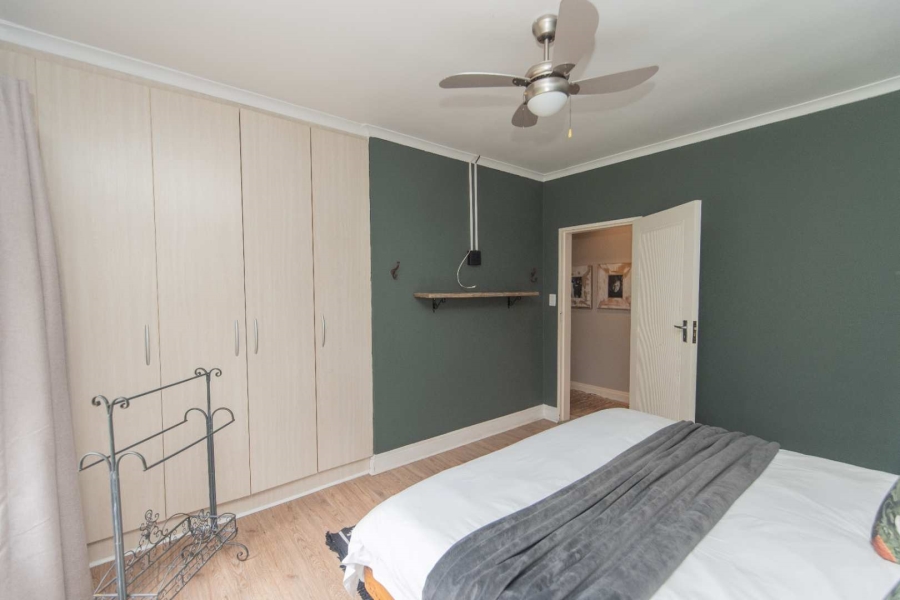 8 Bedroom Property for Sale in Summerstrand Eastern Cape